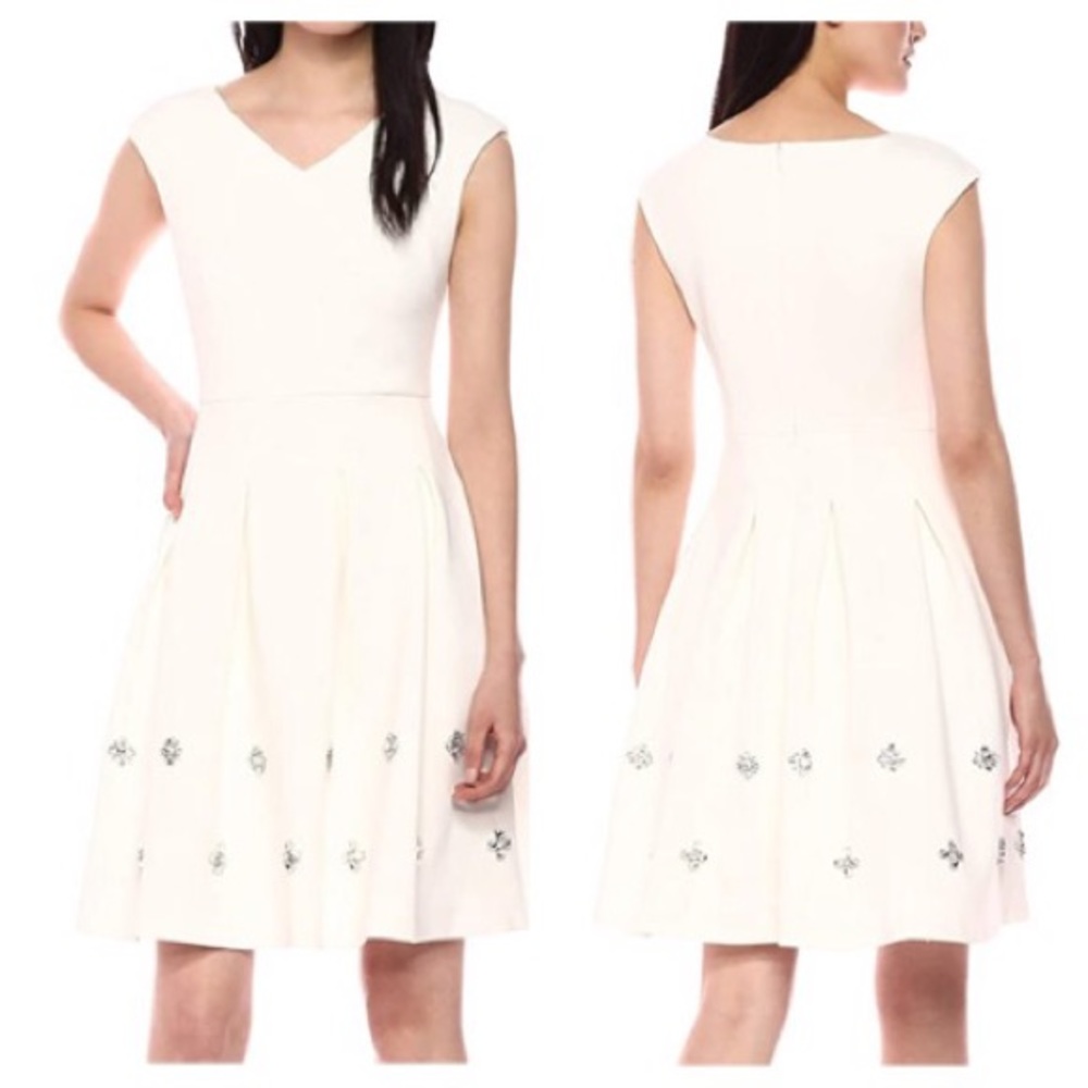 👗 Calvin Klein Cream Sleeveless Fit & Flare Dress